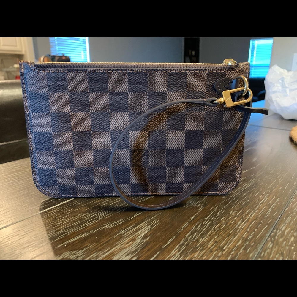LV Neverfull PM pouch DE